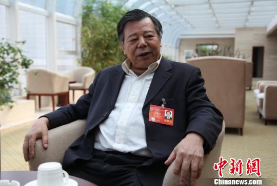 全国人大代表：建议设立民办高校特岗教师计划